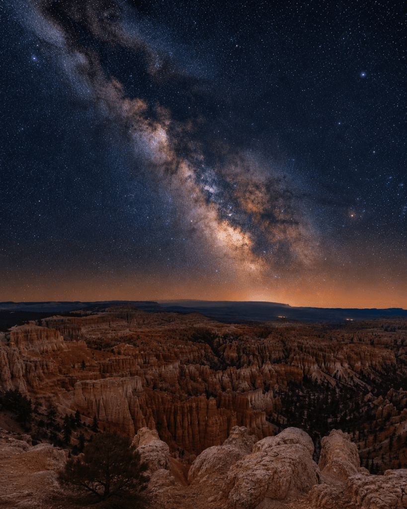 Bryce Point stargazing overlook at night